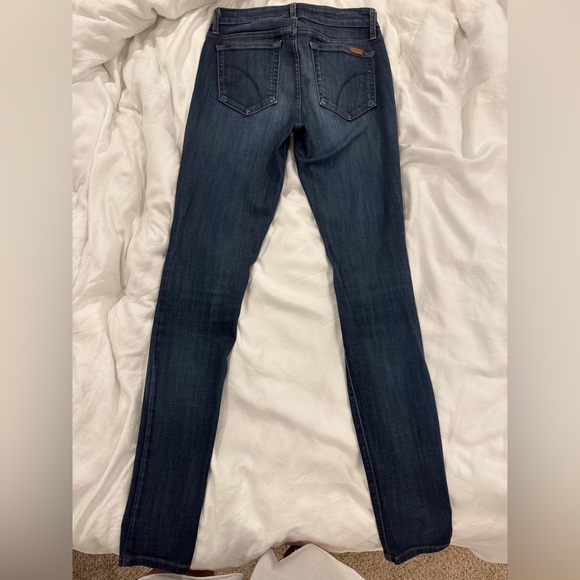 Joe’s Mid Rise Skinny Jean - Picture 2 of 4